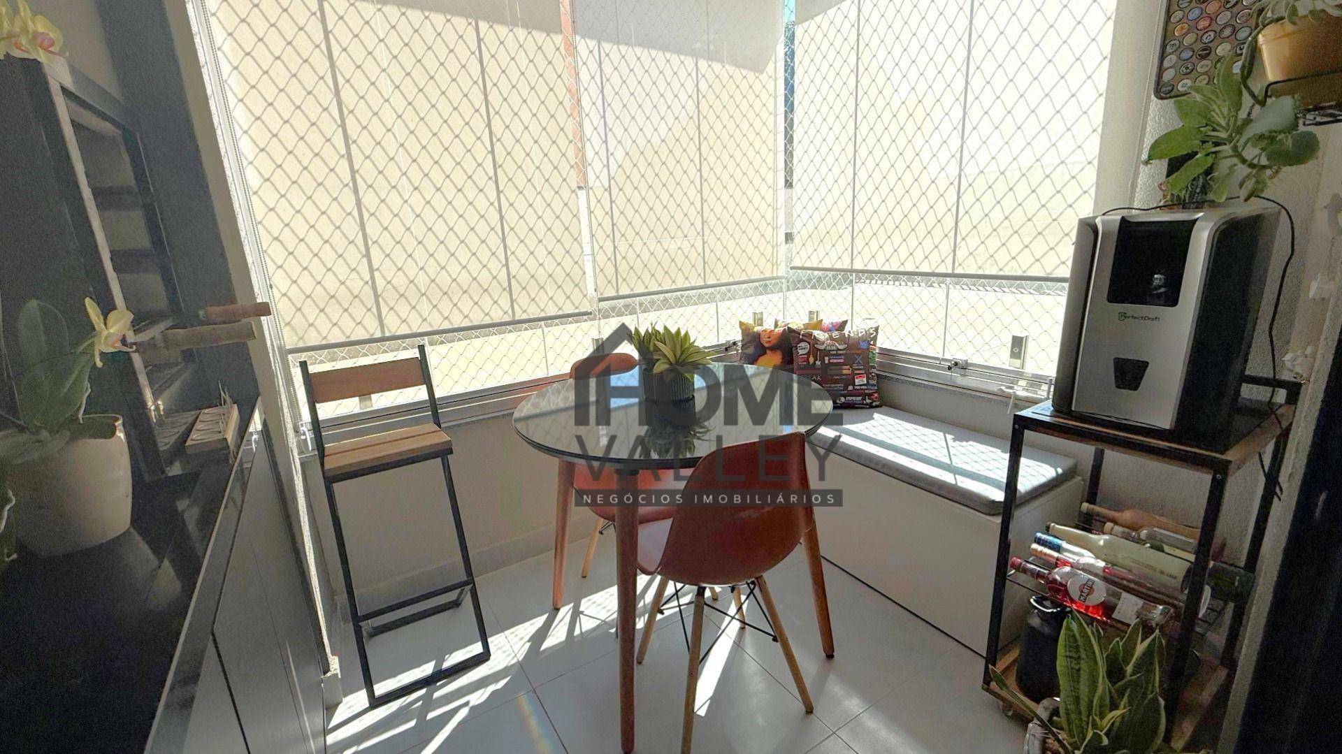 Apartamento à venda com 2 quartos, 65m² - Foto 2