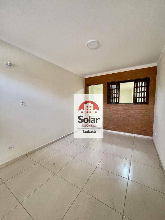 Casa à venda com 2 quartos, 128m² - Foto 2