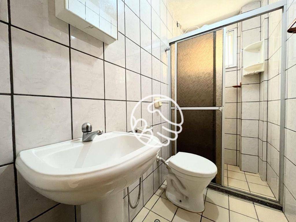 Apartamento para alugar com 2 quartos, 62m² - Foto 12