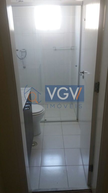 Apartamento à venda com 2 quartos, 65m² - Foto 4