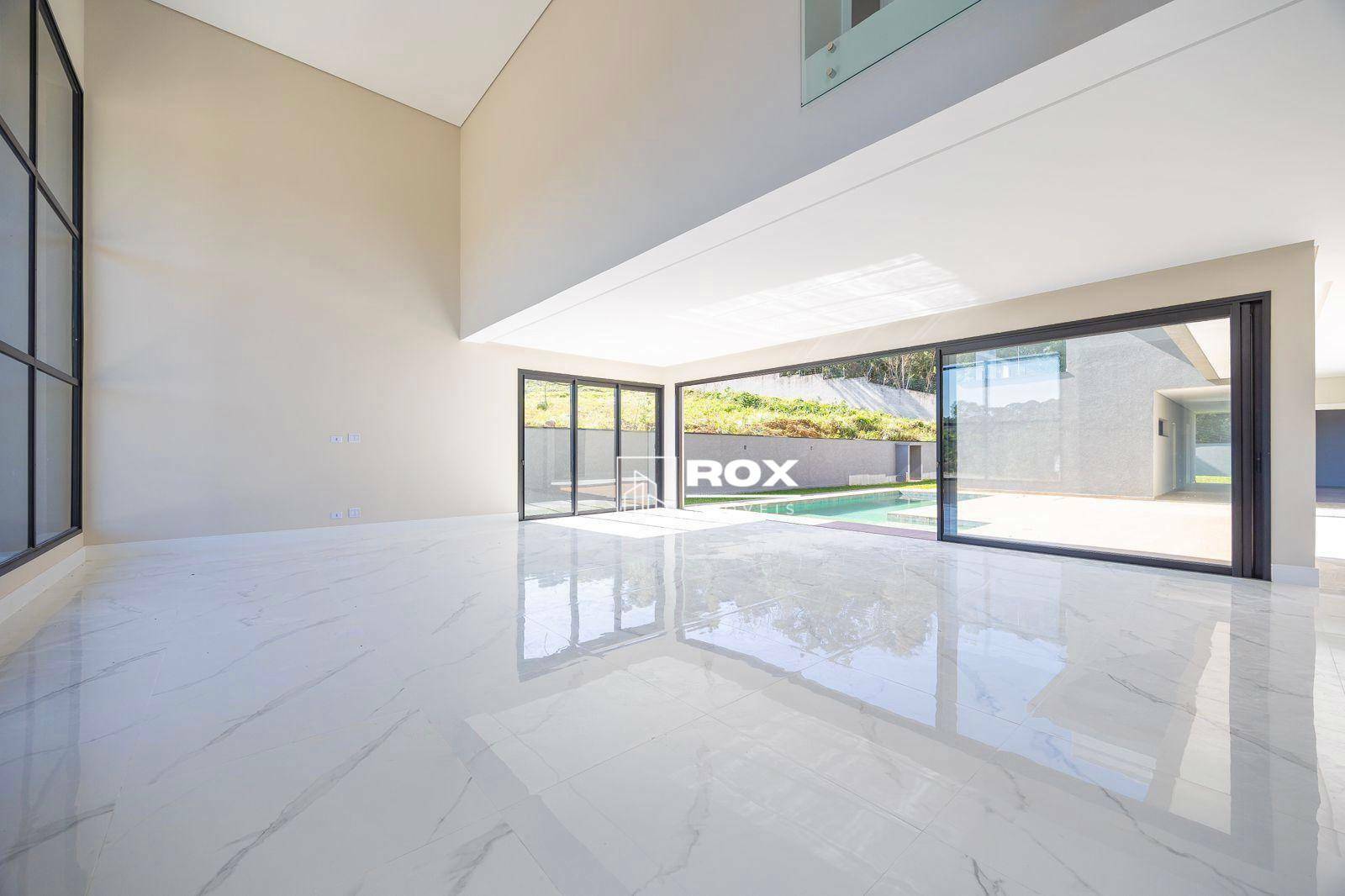 Casa de Condomínio à venda com 4 quartos, 568m² - Foto 4