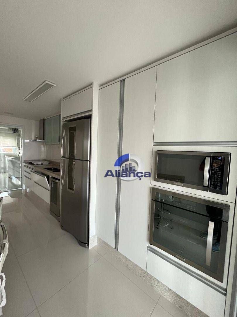 Apartamento à venda com 3 quartos, 220m² - Foto 27