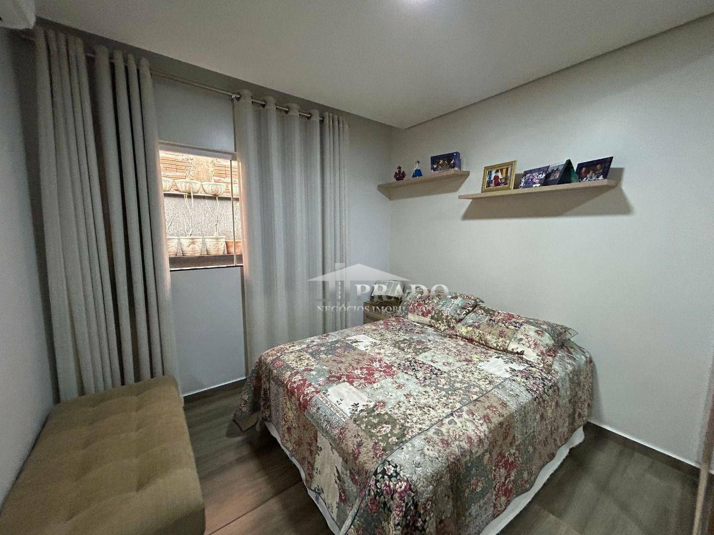 Casa de Condomínio à venda com 4 quartos, 245m² - Foto 16