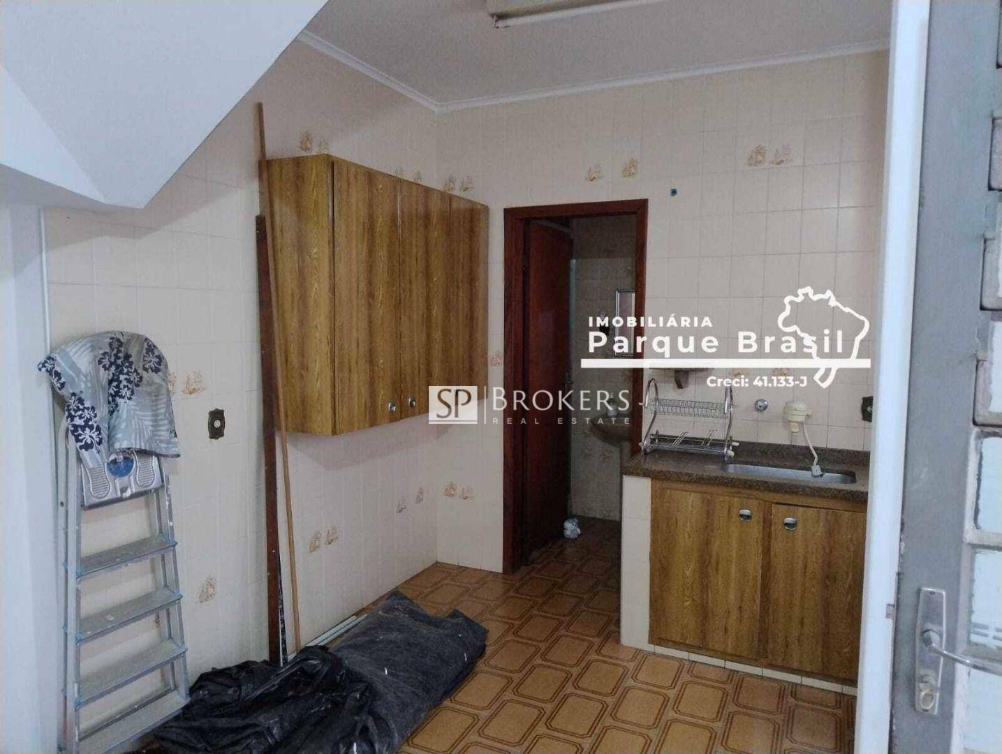 Casa à venda com 3 quartos, 200m² - Foto 42