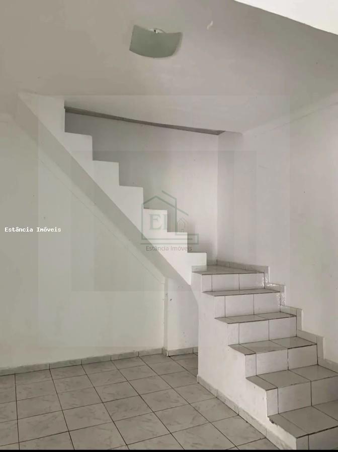 Casa à venda com 2 quartos, 150m² - Foto 13