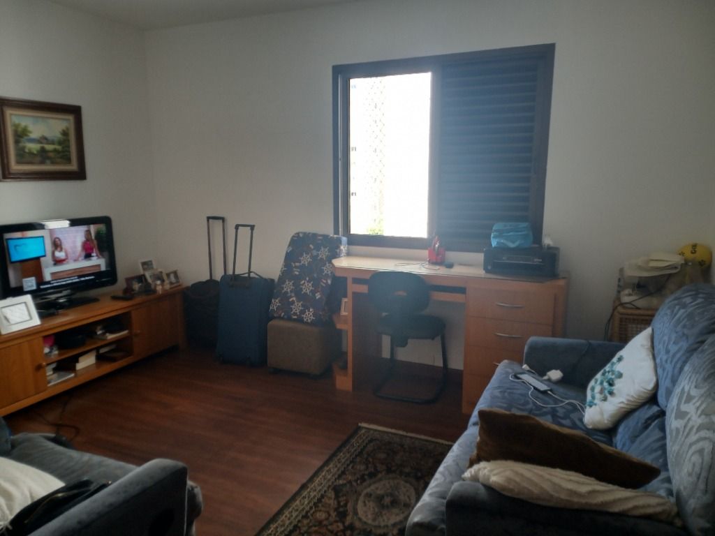 Apartamento à venda com 3 quartos, 238m² - Foto 12