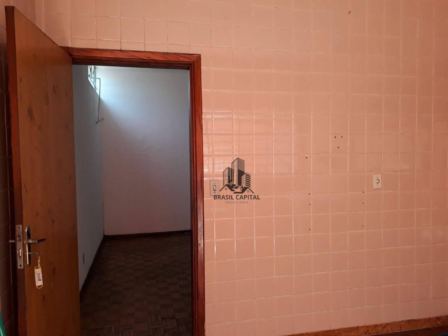 Casa à venda e aluguel com 3 quartos, 120m² - Foto 29