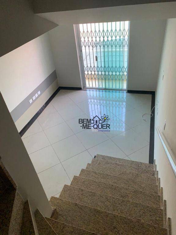 Sobrado à venda com 3 quartos, 110m² - Foto 2