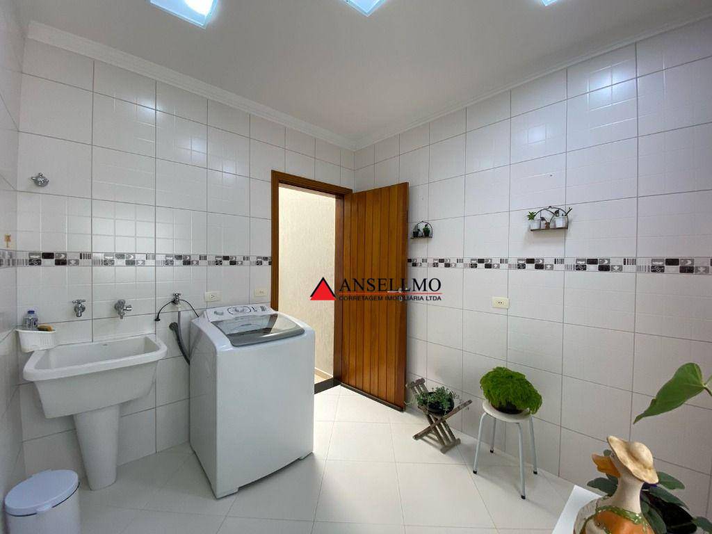 Sobrado à venda com 3 quartos, 297m² - Foto 48