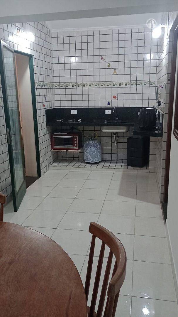 Sobrado à venda com 2 quartos, 250m² - Foto 30