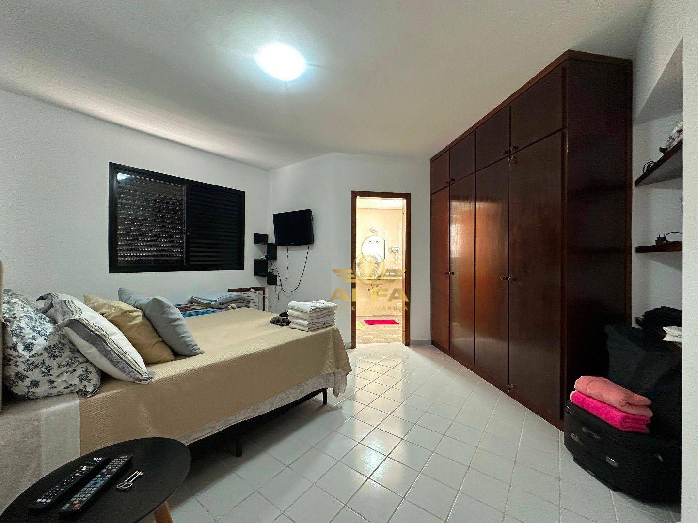 Apartamento à venda com 4 quartos, 140m² - Foto 10