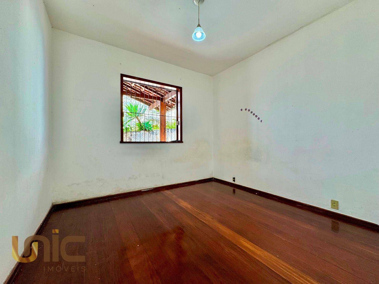 Casa à venda com 3 quartos, 100m² - Foto 13