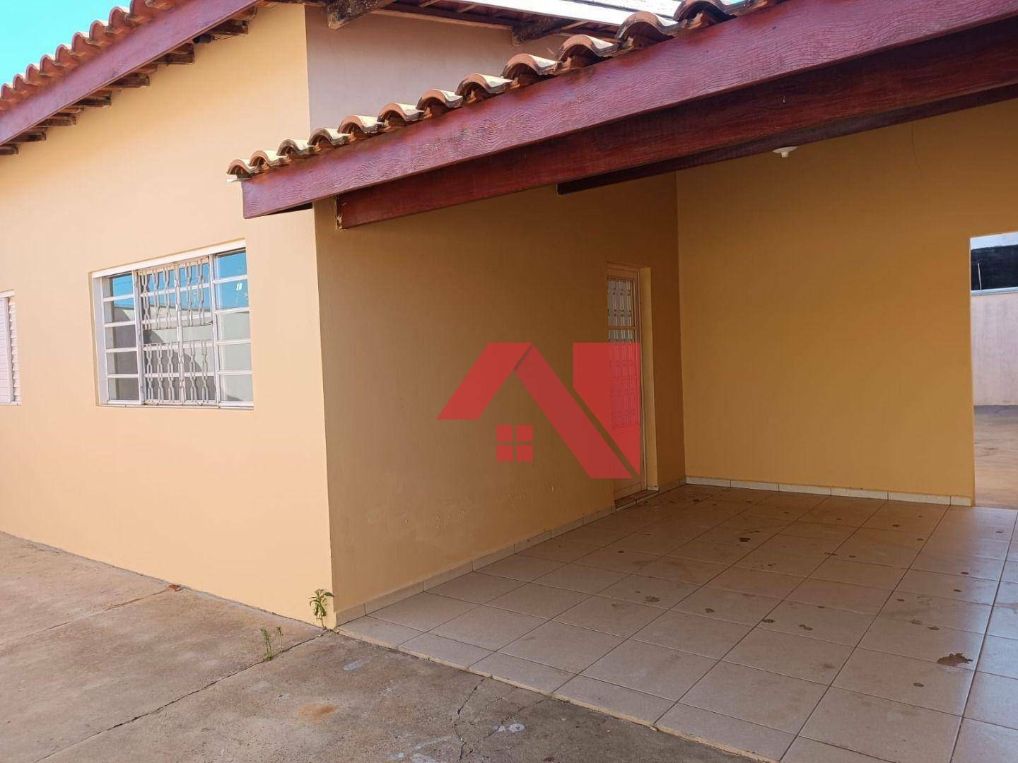 Casa à venda com 2 quartos, 80m² - Foto 1