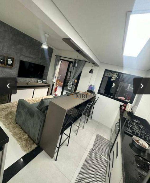 Apartamento à venda com 2 quartos, 79m² - Foto 1