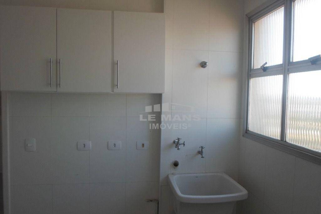 Apartamento à venda com 2 quartos, 76m² - Foto 17