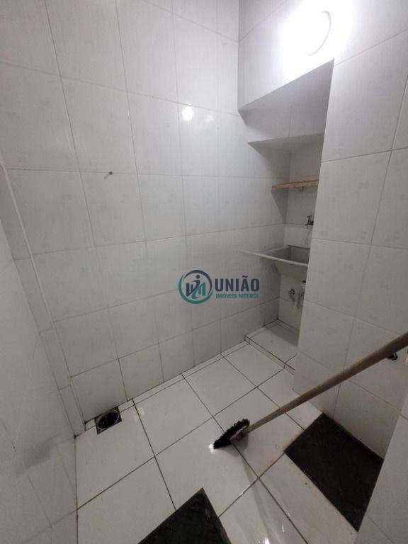 Casa de Condomínio à venda com 1 quarto, 50m² - Foto 13