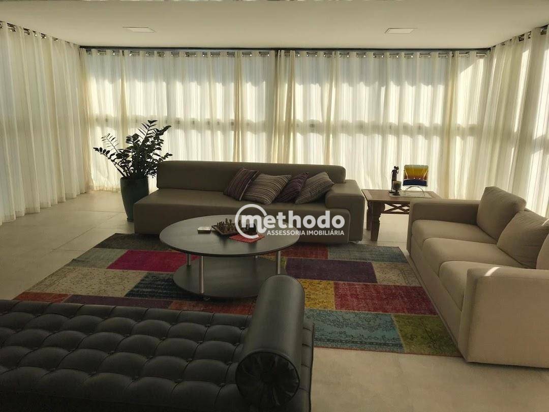 Casa à venda com 3 quartos, 210m² - Foto 1