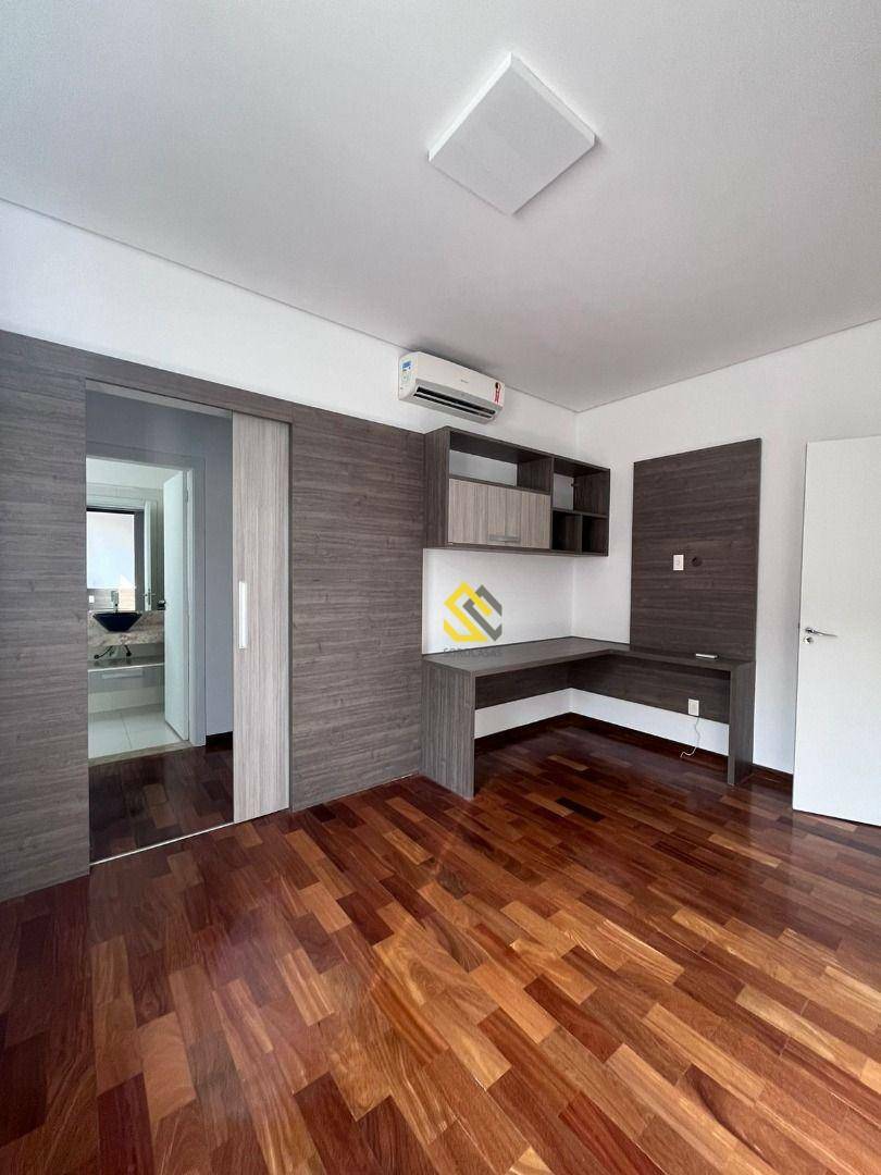 Casa de Condomínio para alugar com 4 quartos, 421m² - Foto 16