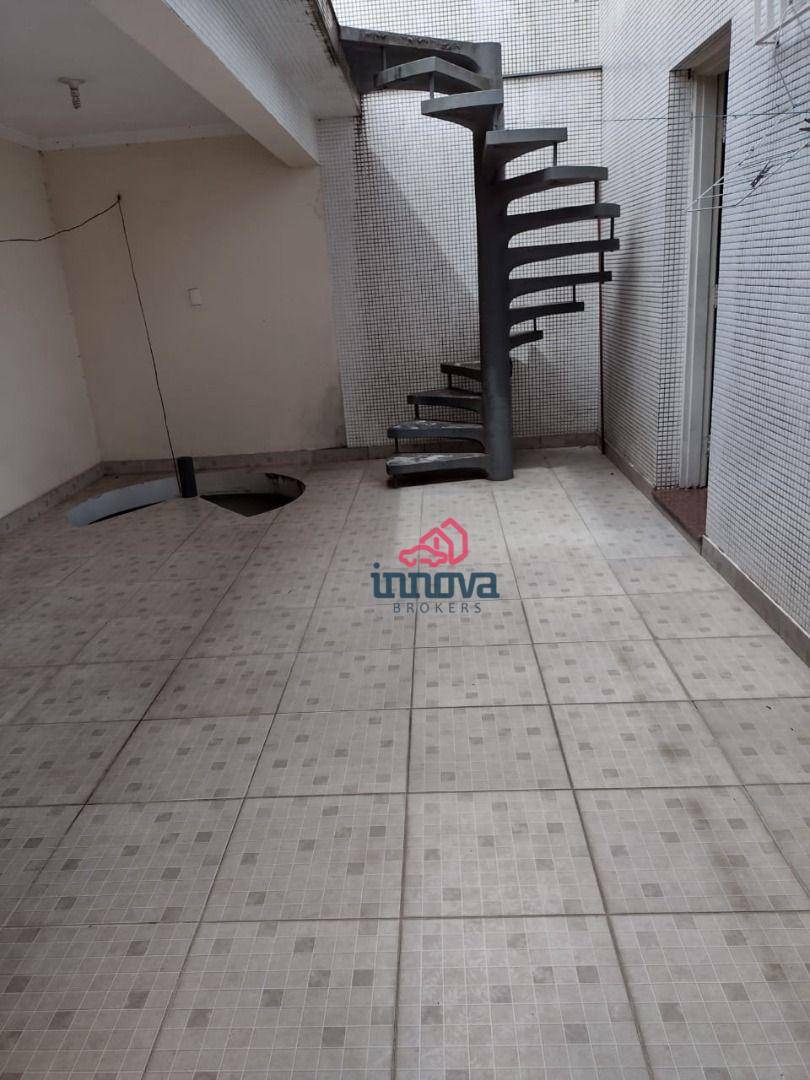 Sobrado à venda e aluguel com 3 quartos, 180M2 - Foto 41