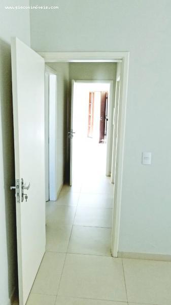 Casa à venda com 3 quartos, 200m² - Foto 7