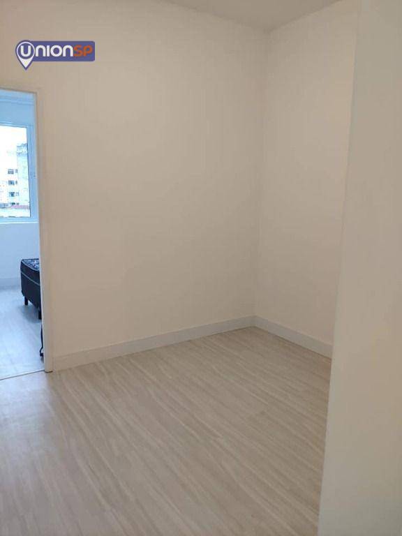 Apartamento à venda com 1 quarto, 33m² - Foto 2