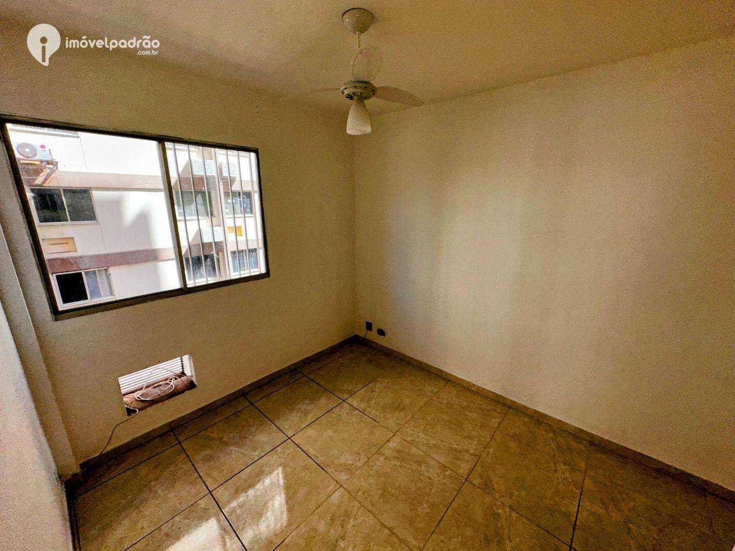 Apartamento para alugar com 2 quartos, 72m² - Foto 9