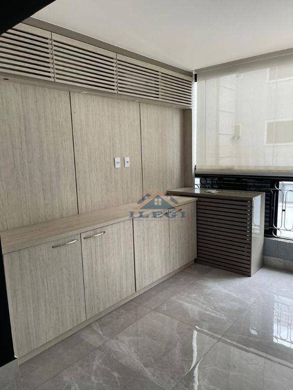 Apartamento, 3 quartos, 226 m² - Foto 5