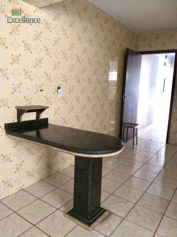 Sobrado à venda com 3 quartos, 215m² - Foto 11