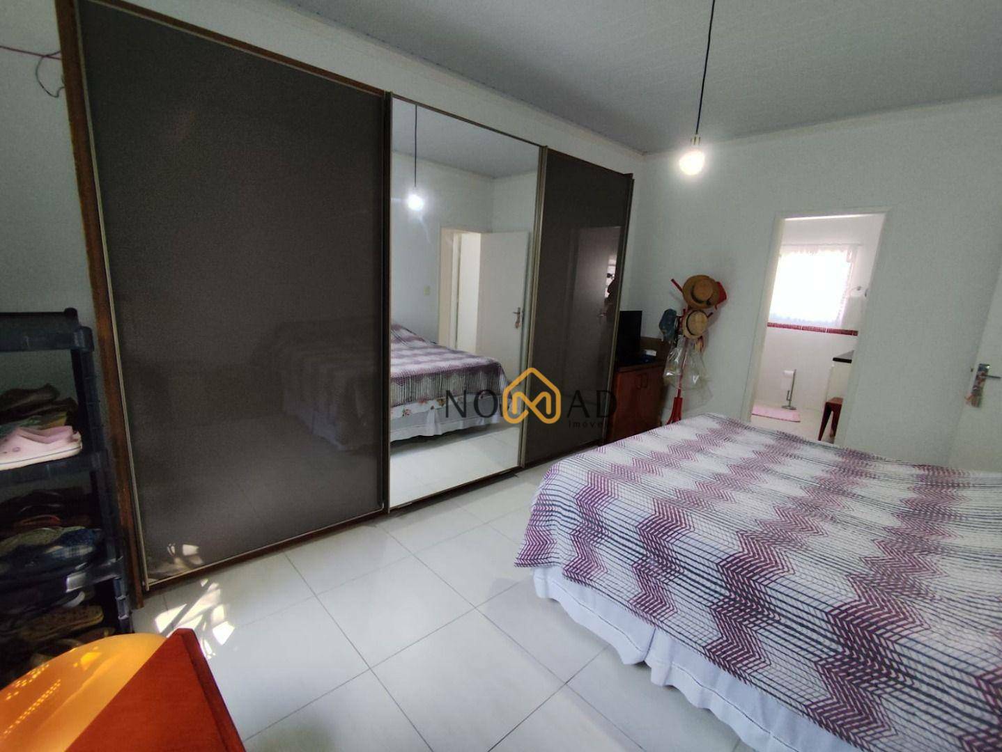 Casa de Condomínio à venda com 5 quartos, 240m² - Foto 51