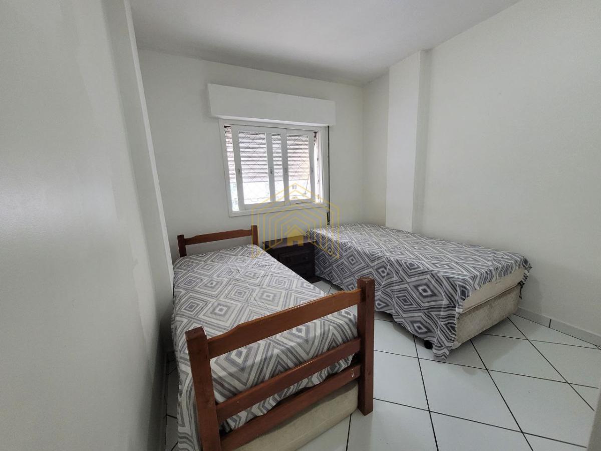 Apartamento à venda com 2 quartos, 70m² - Foto 34