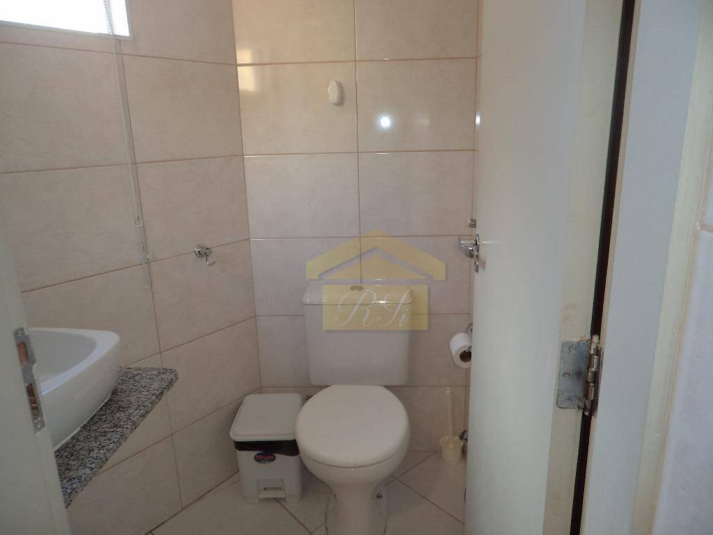 Sobrado à venda e aluguel com 1 quarto, 200m² - Foto 6