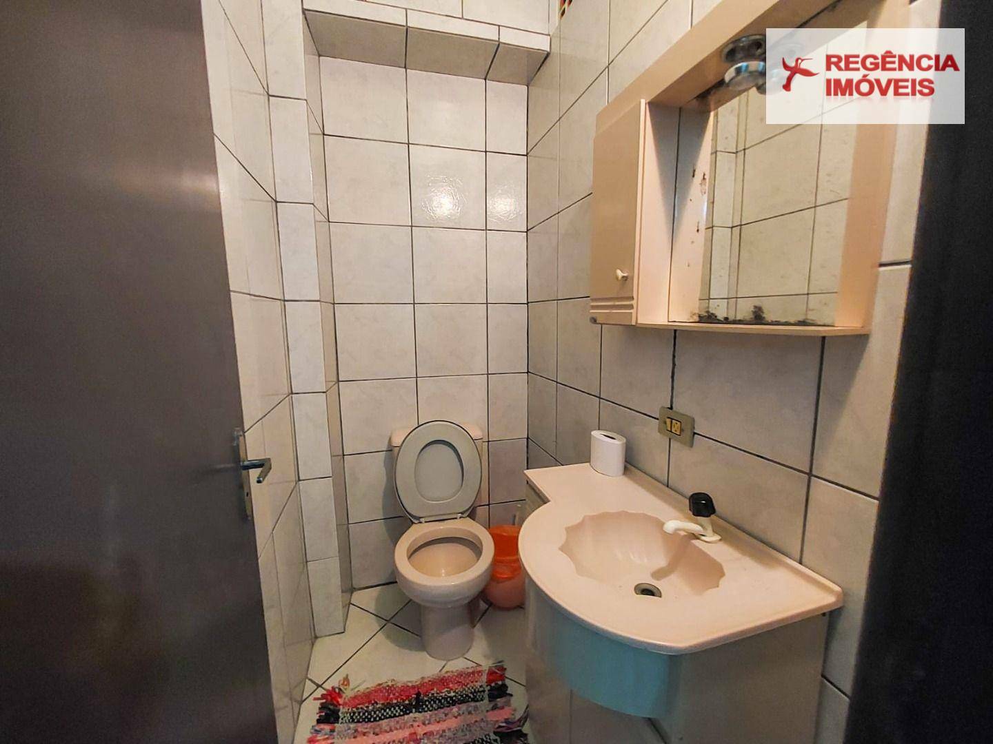 Casa para alugar com 8 quartos, 200m² - Foto 23