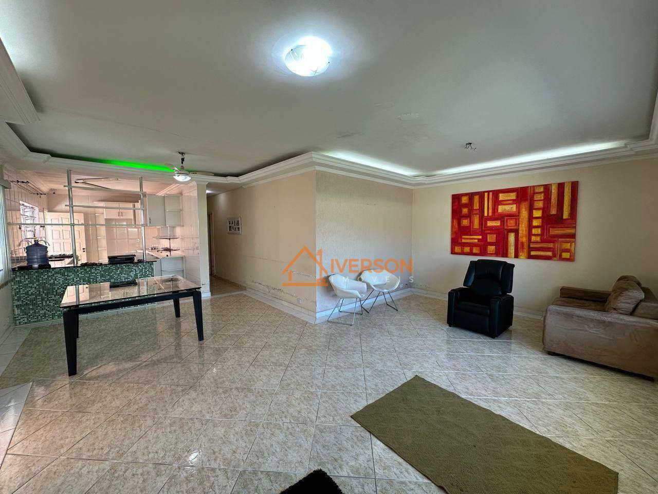 Casa, 3 quartos, 169 m² - Foto 2