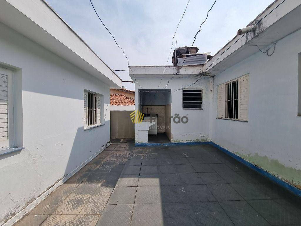 Casa à venda com 3 quartos, 220m² - Foto 25