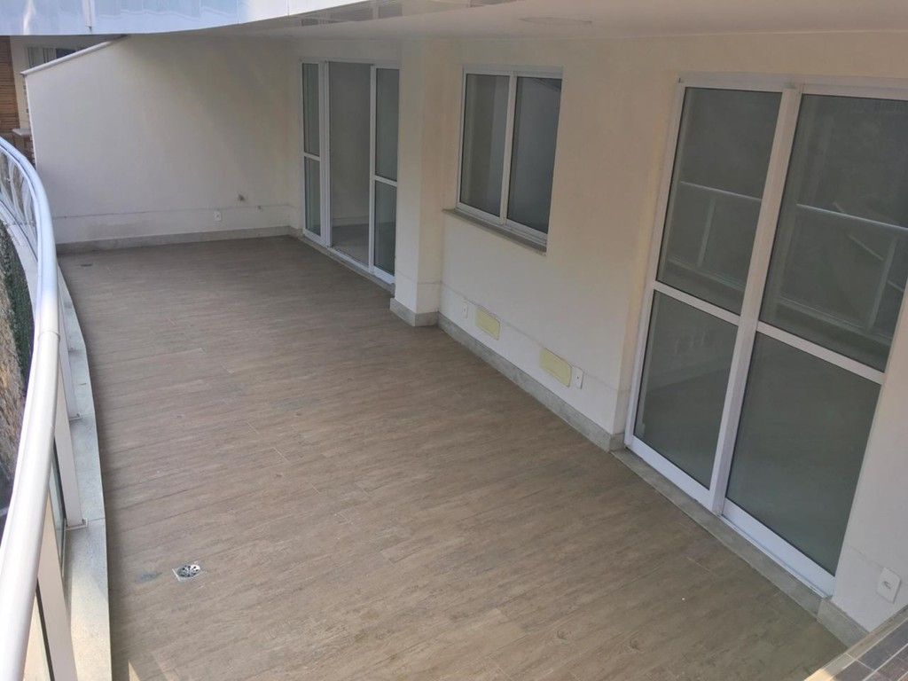 Apartamento à venda com 3 quartos, 179m² - Foto 12