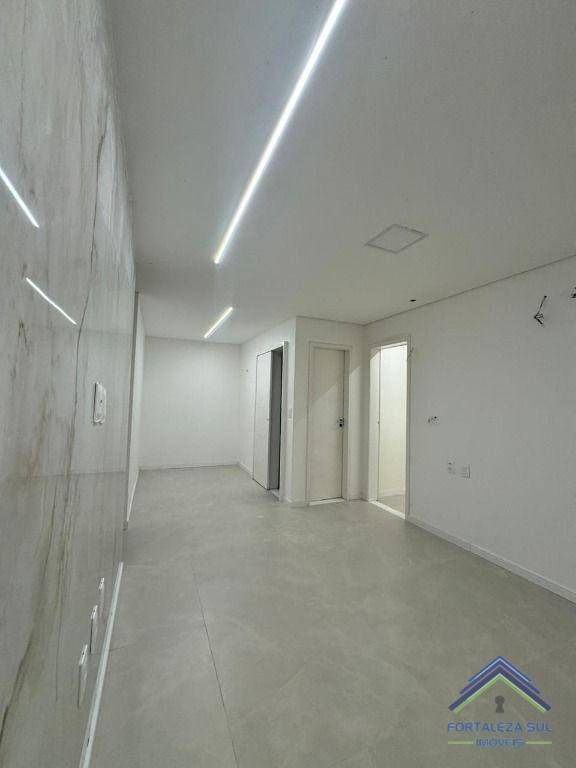 Casa à venda com 4 quartos, 251m² - Foto 21