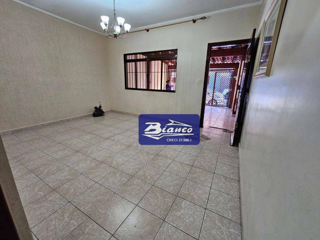 Sobrado à venda com 3 quartos, 160m² - Foto 3