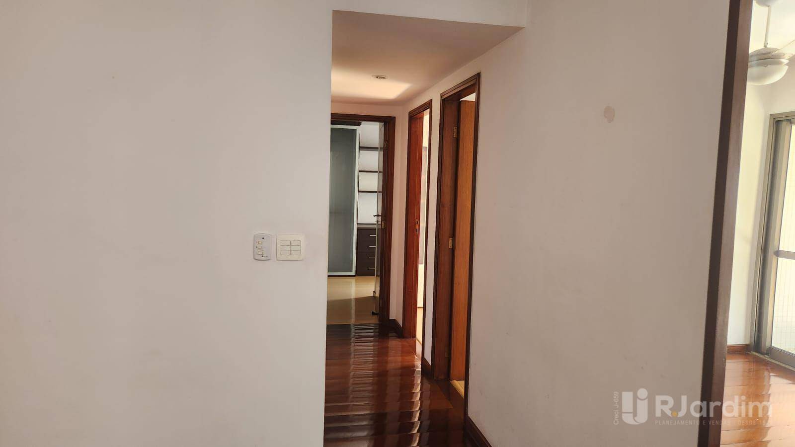 Apartamento para alugar com 3 quartos, 114m² - Foto 15