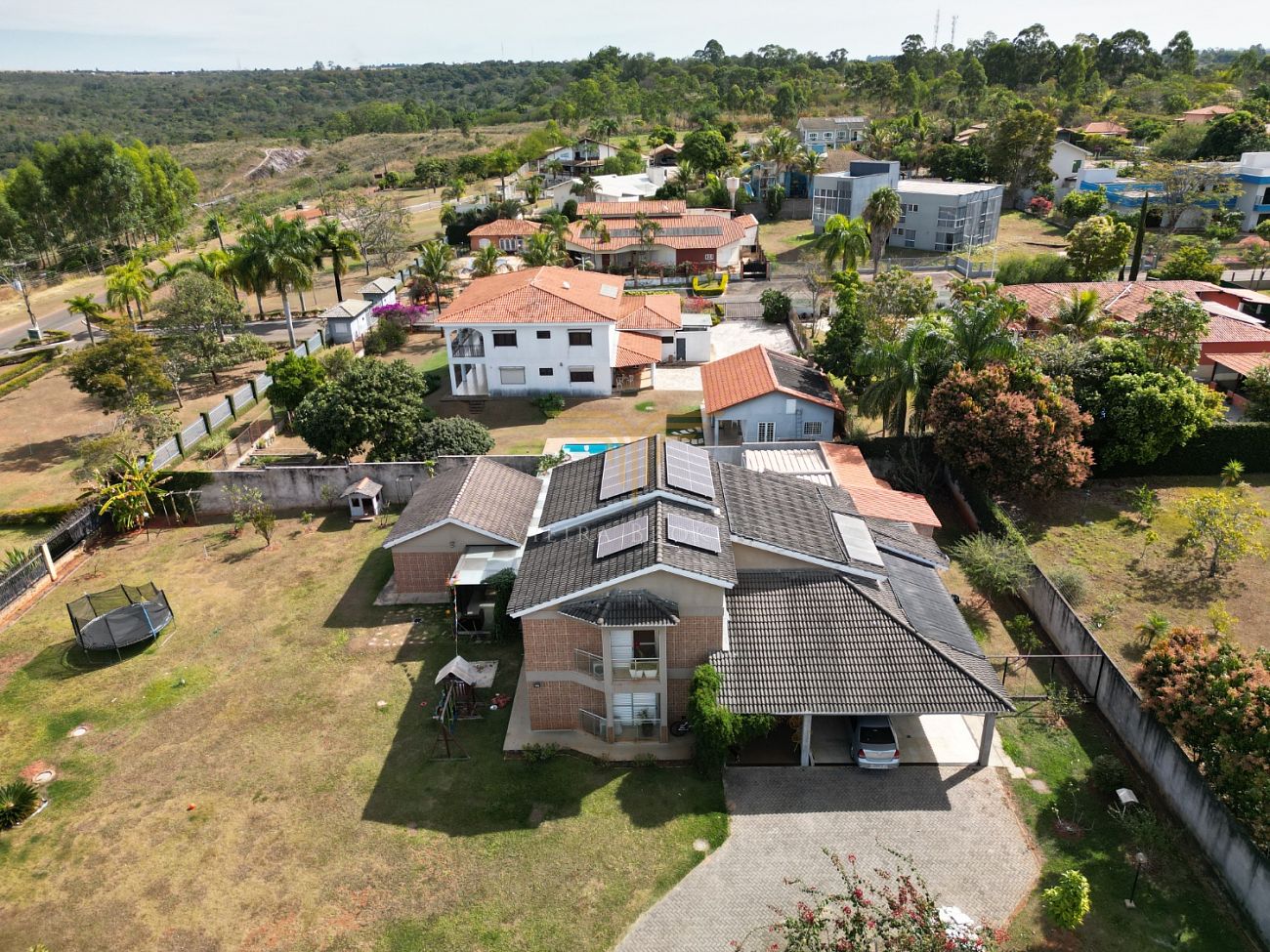 Casa de Condomínio à venda com 4 quartos, 350m² - Foto 27