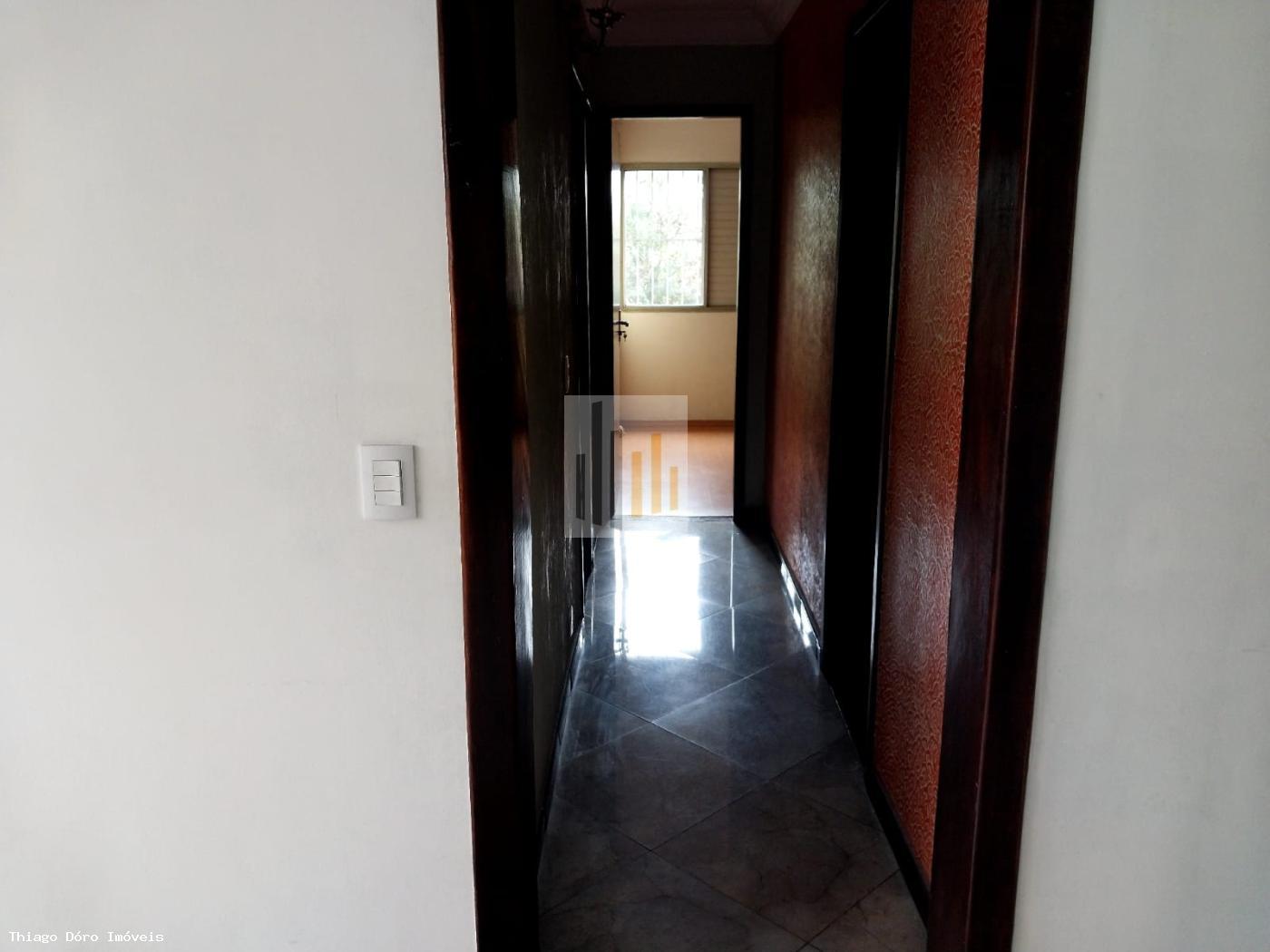 Apartamento para alugar com 3 quartos, 72m² - Foto 11