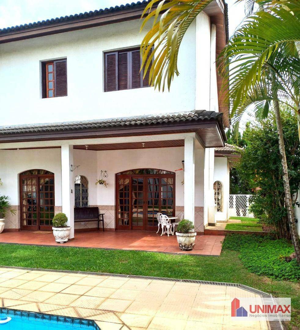 Casa de Condomínio à venda com 4 quartos, 380m² - Foto 2