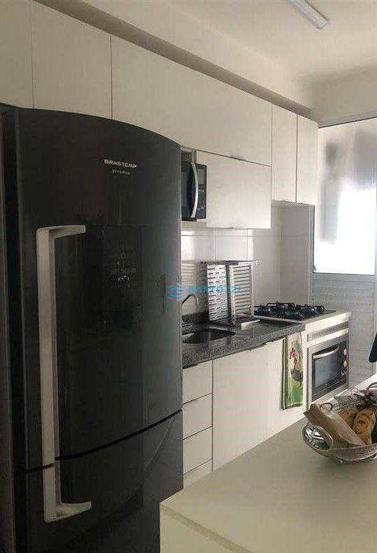 Apartamento à venda com 3 quartos, 65m² - Foto 2