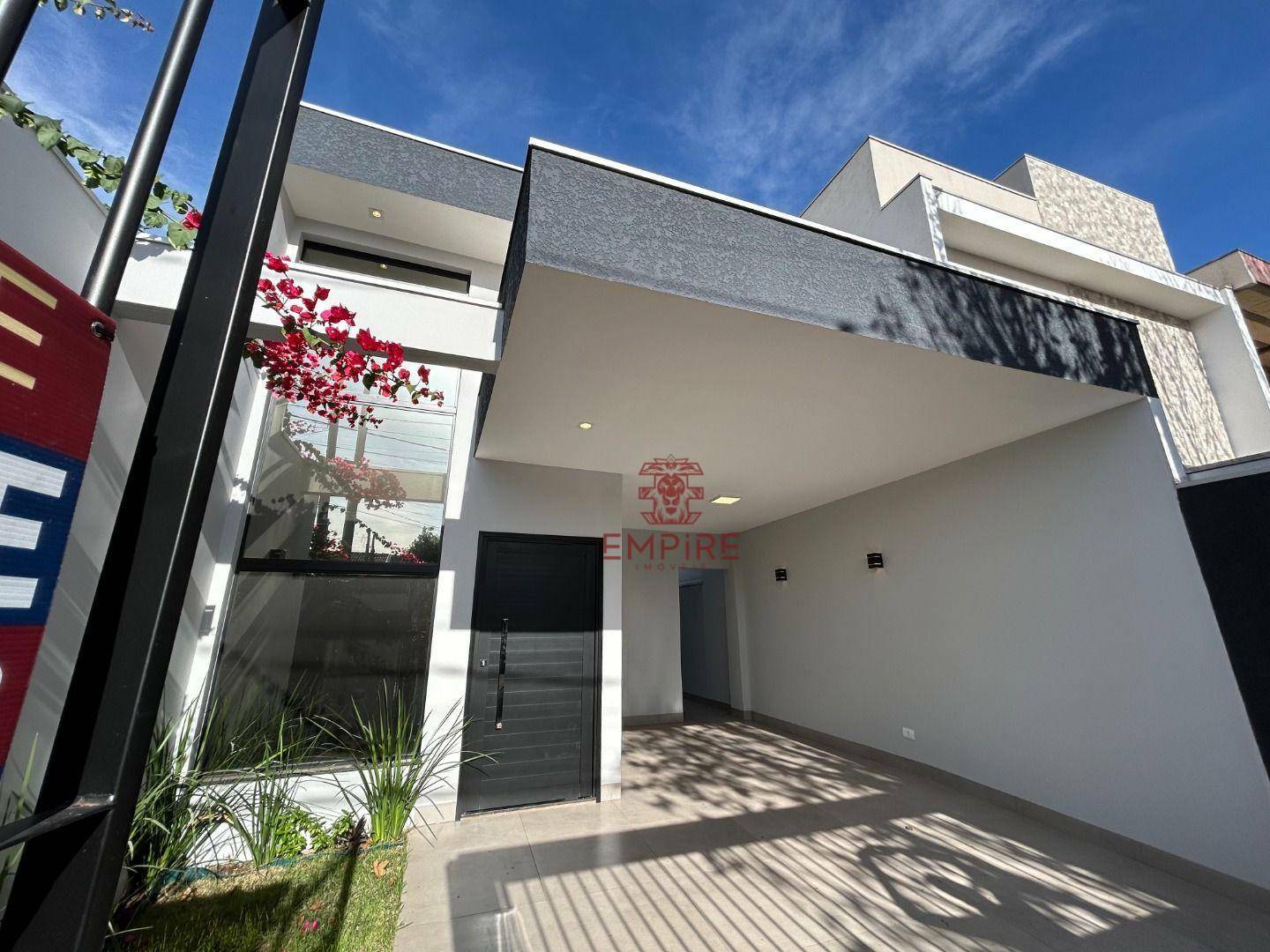 Casa à venda com 3 quartos, 99m² - Foto 1