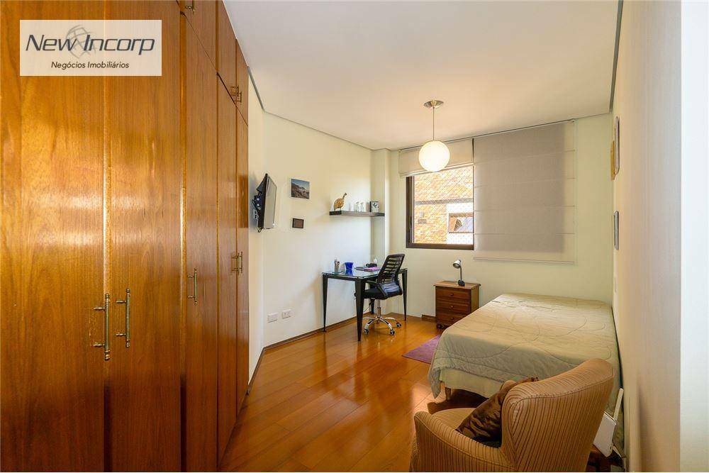 Apartamento à venda com 4 quartos, 200m² - Foto 28