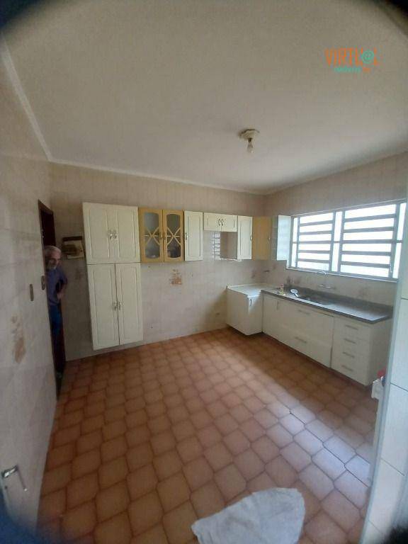 Sobrado à venda e aluguel com 3 quartos, 186m² - Foto 30