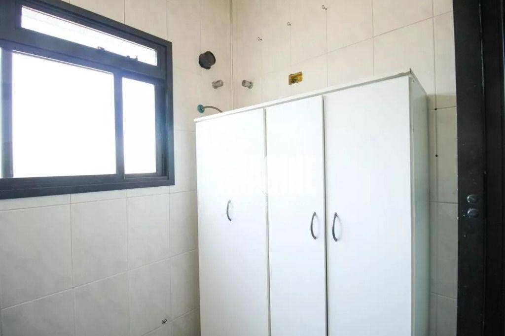 Apartamento à venda com 3 quartos, 95m² - Foto 17