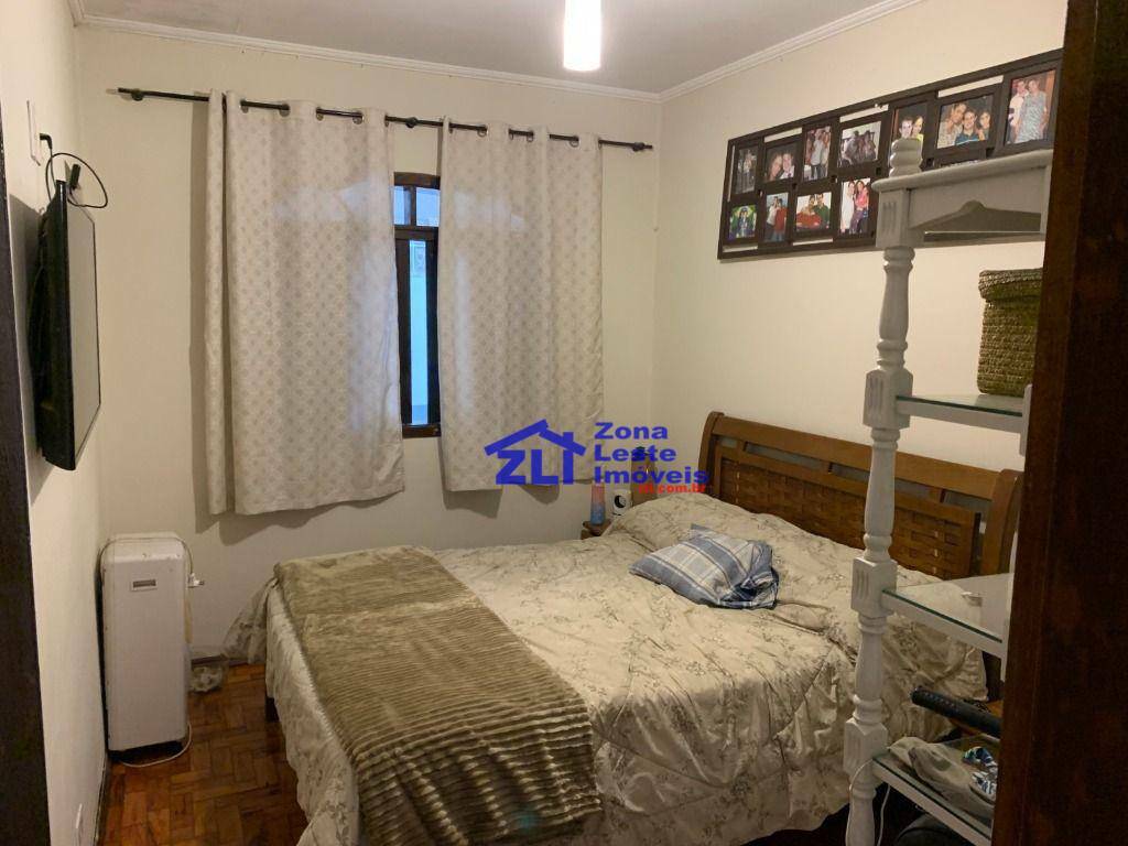 Casa à venda com 4 quartos, 156m² - Foto 2