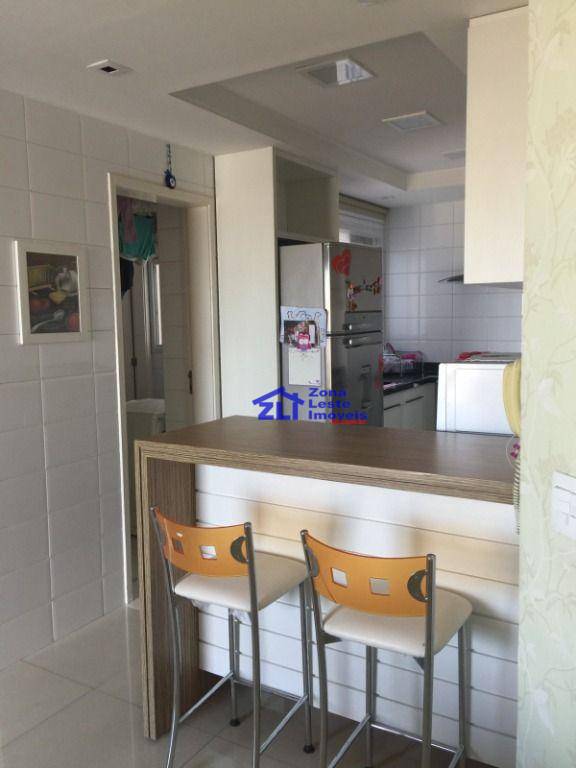 Apartamento à venda com 3 quartos, 93m² - Foto 13