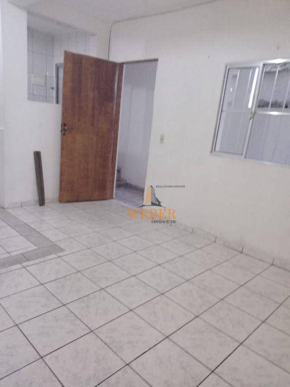 Sobrado à venda com 4 quartos, 200m² - Foto 32