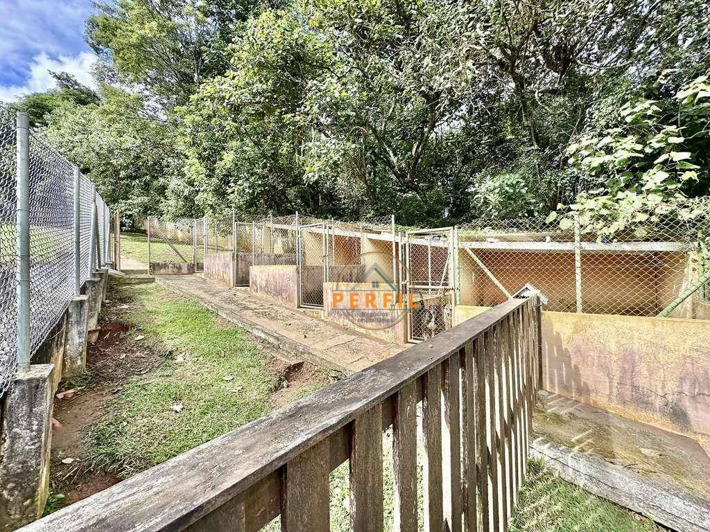 Chácara à venda com 3 quartos, 233m² - Foto 11